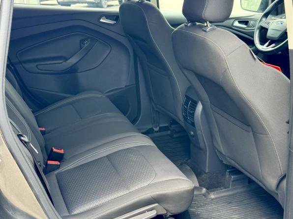 Ford Kuga II Рестайлинг с пробегом 2017 года, цена 1 770 000 рублей, 104001 км, внедорожник, Автокод Объявления