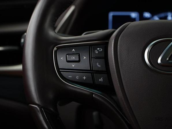 Lexus ES VII Рестайлинг с пробегом 2021 года, цена 4 618 888 рублей, 71562 км, седан, Автокод Объявления