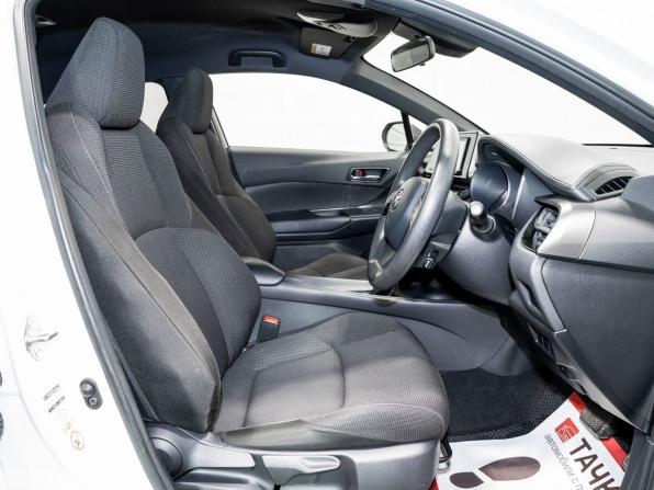 Toyota C-HR I с пробегом 2019 года, цена 1 900 000 рублей, 83000 км, внедорожник, Автокод Объявления