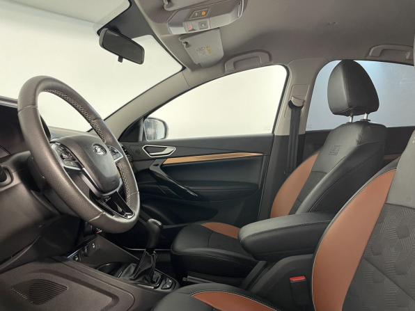 Lada (ВАЗ) Vesta I Рестайлинг (NG) с пробегом 2023 года, цена 1 400 000 рублей, 9340 км, седан, Автокод Объявления