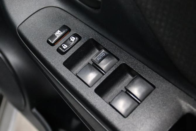 Toyota Vitz III (XP130) Рестайлинг 2 с пробегом 2018 года, цена 1 105 050 рублей, 141993 км, хэтчбек, Автокод Объявления