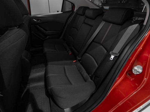 Mazda 3 III (BM) Рестайлинг с пробегом 2018 года, цена 1 750 000 рублей, 141330 км, седан, Автокод Объявления