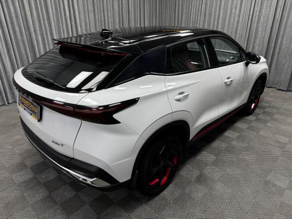 Omoda C5 I с пробегом 2022 года, цена 1 810 000 рублей, 65575 км, внедорожник, Автокод Объявления