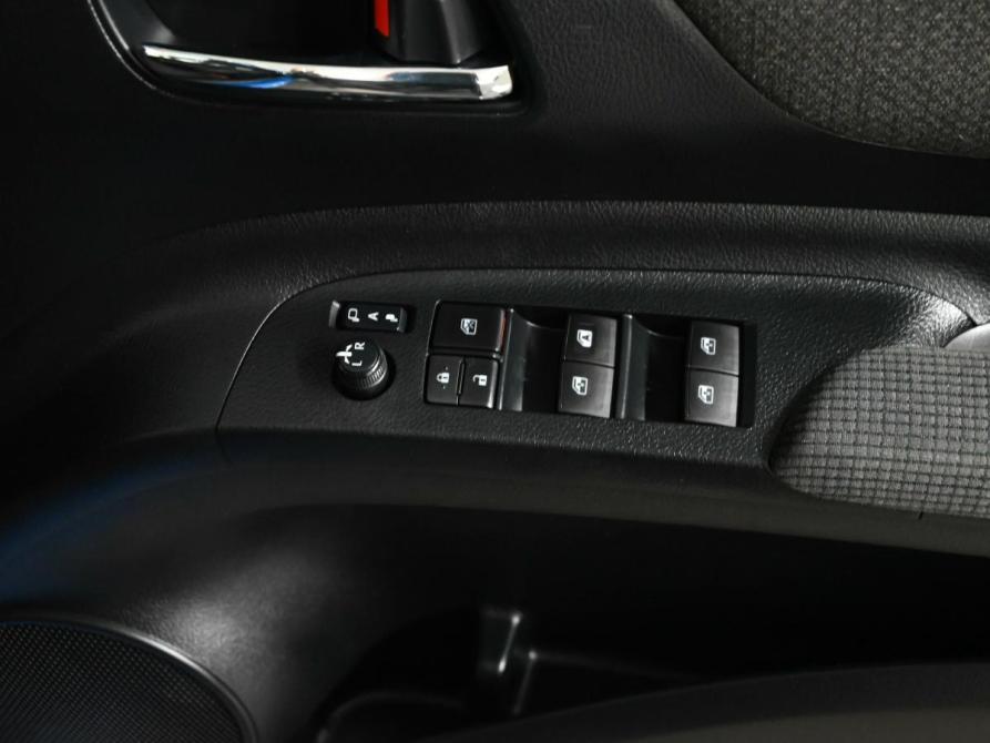 Toyota Sienta II Рестайлинг Екатеринбург  - изображение 12