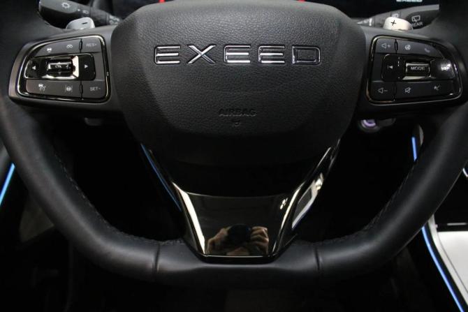 Exeed TXL I Рестайлинг с пробегом 2023 года, цена 2 699 000 рублей, 10821 км, внедорожник, Автокод Объявления