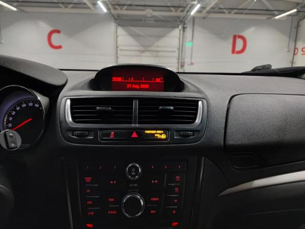Opel Mokka I с пробегом 2014 года, цена 1 049 000 рублей, 119222 км, внедорожник, Автокод Объявления