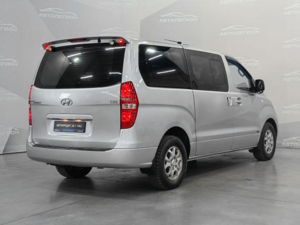 Hyundai Grand Starex I с пробегом 2008 года, цена 929 000 рублей, 302000 км, минивэн, Автокод Объявления