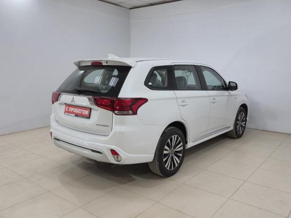 Mitsubishi Outlander III Рестайлинг 3 с пробегом 2022 года, цена 2 950 000 рублей, 906 км, внедорожник, Автокод Объявления