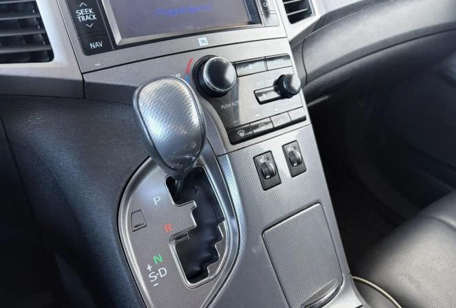 Toyota Venza I Рестайлинг с пробегом 2013 года, цена 2 195 000 рублей, 146799 км, внедорожник, Автокод Объявления