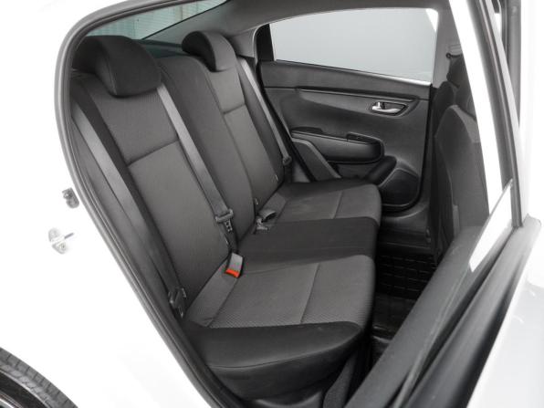 Kia Rio IV Рестайлинг с пробегом 2021 года, цена 1 499 000 рублей, 102744 км, седан, Автокод Объявления