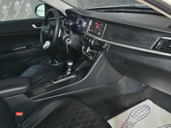 Kia Optima IV Рестайлинг с пробегом 2018 года, цена 1 100 000 рублей, 196000 км, седан, Автокод Объявления