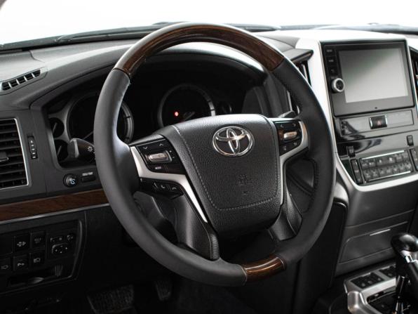 Toyota Land Cruiser 200 Series Рестайлинг 2 с пробегом 2016 года, цена 4 417 000 рублей, 311000 км, внедорожник, Автокод Объявления