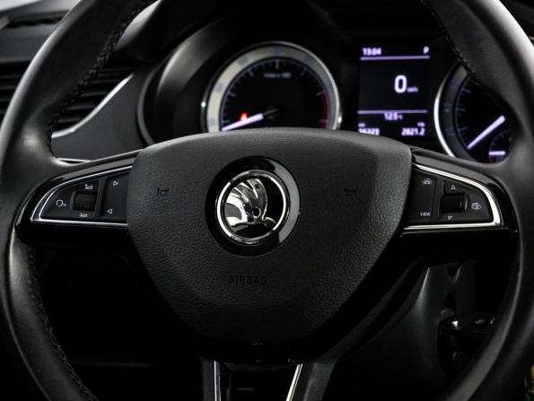 Skoda Octavia III (A7) Рестайлинг с пробегом 2020 года, цена 2 199 000 рублей, 16222 км, лифтбек, Автокод Объявления