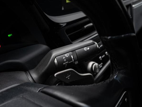 Lexus ES VII Рестайлинг с пробегом 2021 года, цена 4 240 000 рублей, 126886 км, седан, Автокод Объявления