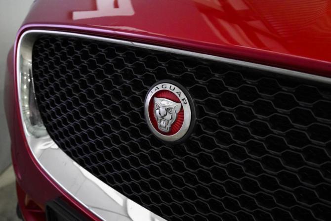 Jaguar F-Pace I с пробегом 2019 года, цена 2 980 000 рублей, 70610 км, внедорожник, Автокод Объявления