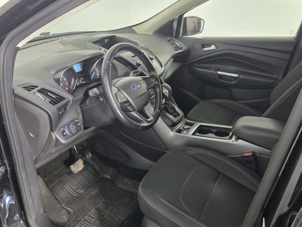 Ford Kuga II Рестайлинг с пробегом 2019 года, цена 1 799 000 рублей, 112000 км, внедорожник, Автокод Объявления