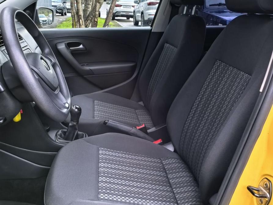 Volkswagen Polo V Рестайлинг Мурманск  - изображение 12