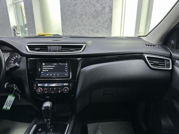 Nissan Qashqai II с пробегом 2018 года, цена 1 895 000 рублей, 87551 км, внедорожник, Автокод Объявления