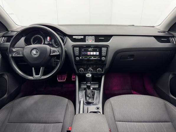 Skoda Octavia III (A7) Рестайлинг с пробегом 2017 года, цена 1 480 000 рублей, 152295 км, лифтбек, Автокод Объявления