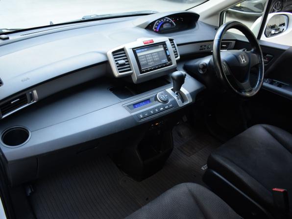Honda Freed I Рестайлинг 2 с пробегом 2014 года, цена 985 000 рублей, 174605 км, компактвэн, Автокод Объявления