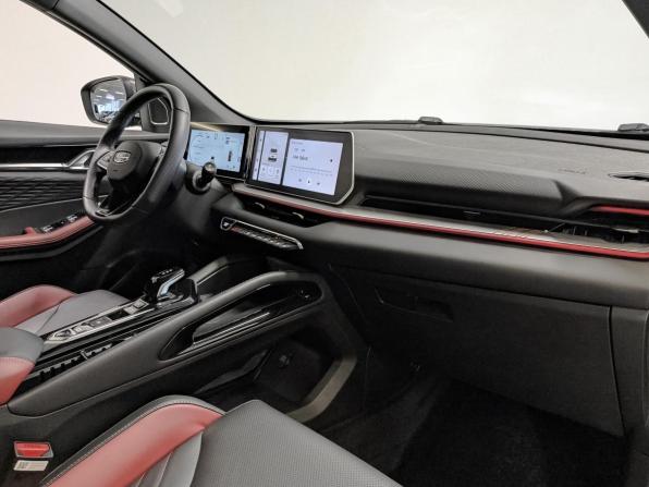 Geely Coolray I Рестайлинг с пробегом 2024 года, цена 2 290 000 рублей, 38078 км, внедорожник, Автокод Объявления