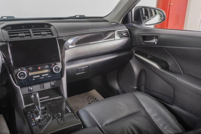 Toyota Camry VII (XV50) с пробегом 2012 года, цена 2 089 000 рублей, 112900 км, седан, Автокод Объявления