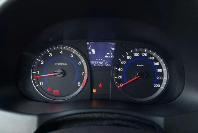 Hyundai Solaris I с пробегом 2012 года, цена 610 000 рублей, 252909 км, седан, Автокод Объявления