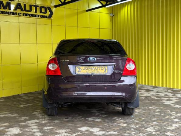 Ford Focus II Рестайлинг с пробегом 2010 года, цена 525 000 рублей, 180000 км, седан, Автокод Объявления