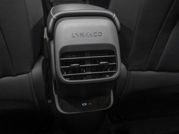 Lynk &amp; Co 06 I Рестайлинг с пробегом 2026 года, цена 3 450 000 рублей, 27 км, внедорожник, Автокод Объявления
