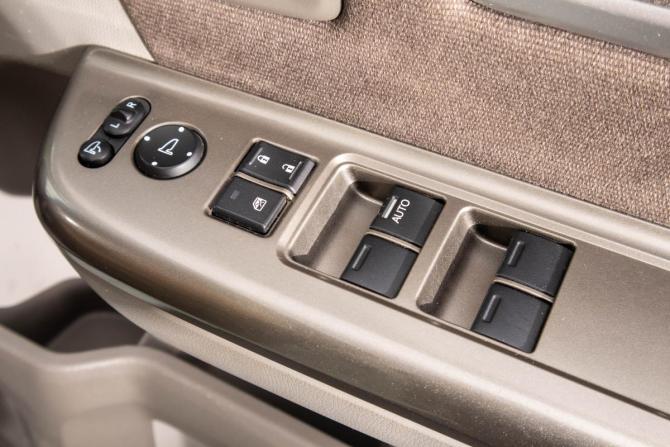 Honda Stepwgn V с пробегом 2015 года, цена 1 799 000 рублей, 139000 км, минивэн, Автокод Объявления