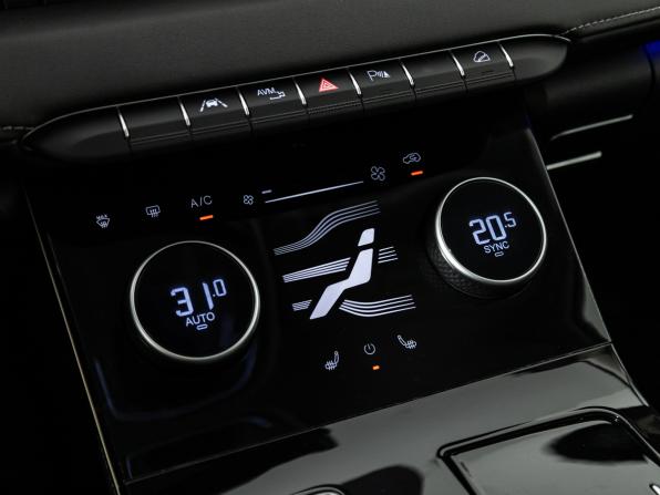Exeed LX I Рестайлинг с пробегом 2023 года, цена 2 099 700 рублей, 32400 км, внедорожник, Автокод Объявления