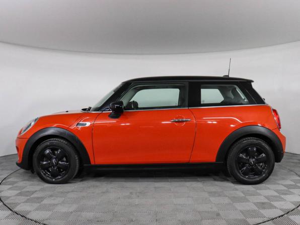 Mini Hatch III (F55/F56) Рестайлинг с пробегом 2021 года, цена 2 047 000 рублей, 99940 км, хэтчбек, Автокод Объявления
