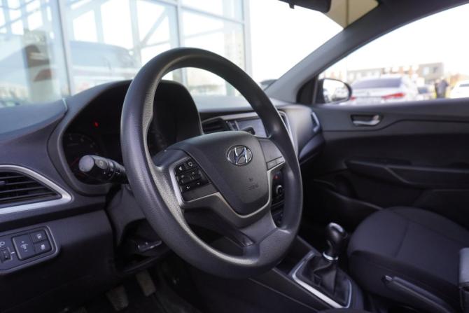 Hyundai Solaris II с пробегом 2018 года, цена 1 199 000 рублей, 109204 км, седан, Автокод Объявления
