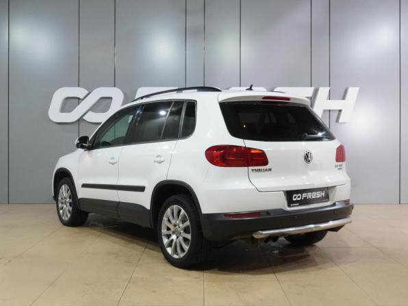 Volkswagen Tiguan I Рестайлинг с пробегом 2012 года, цена 1 099 000 рублей, 265084 км, внедорожник, Автокод Объявления