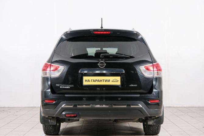 Nissan Pathfinder IV с пробегом 2015 года, цена 1 989 000 рублей, 146000 км, внедорожник, Автокод Объявления