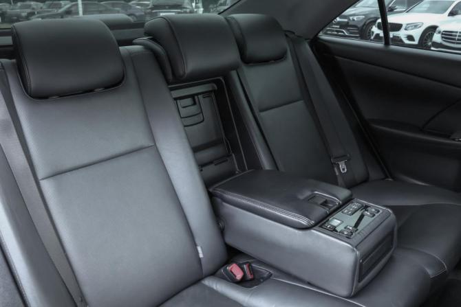 Toyota Camry VII (XV50) Рестайлинг с пробегом 2014 года, цена 1 599 000 рублей, 244095 км, седан, Автокод Объявления
