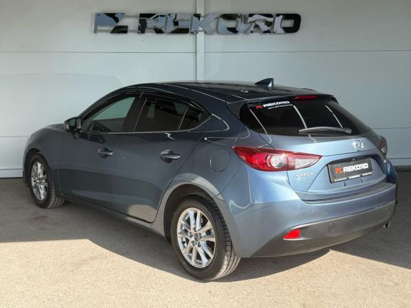 Mazda Axela III с пробегом 2016 года, цена 1 050 000 рублей, 208392 км, хэтчбек, Автокод Объявления