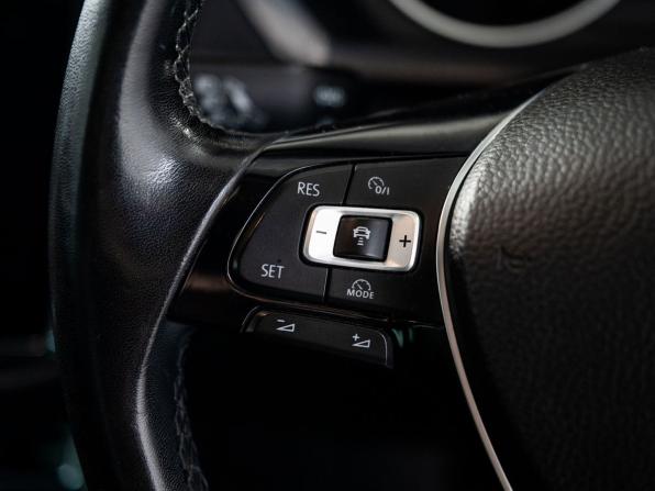 Volkswagen Tiguan II с пробегом 2018 года, цена 2 170 000 рублей, 74142 км, внедорожник, Автокод Объявления