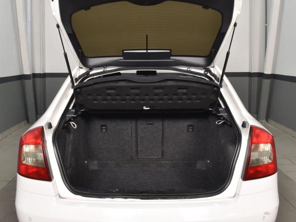 Skoda Octavia II (A5) Рестайлинг с пробегом 2012 года, цена 749 995 рублей, 231804 км, лифтбек, Автокод Объявления