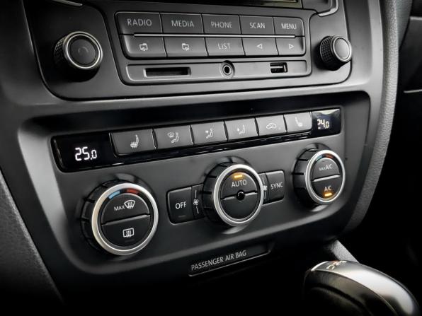 Volkswagen Jetta VI с пробегом 2014 года, цена 1 155 000 рублей, 116338 км, седан, Автокод Объявления