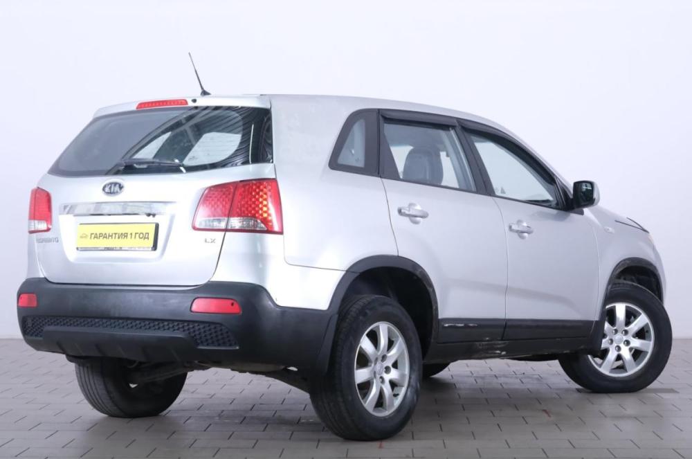 Kia Sorento II Омск  - изображение 7