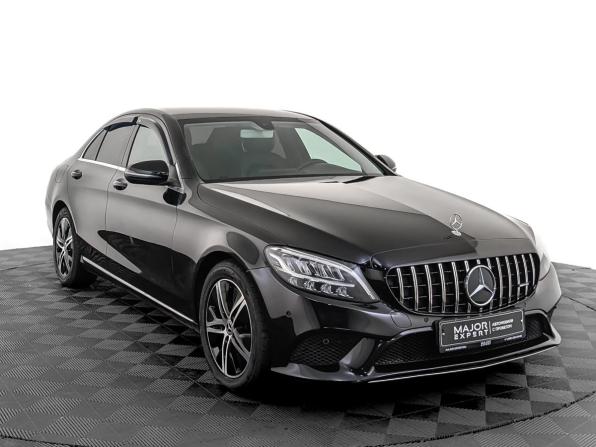 Mercedes-Benz C-Класс IV (W205) Рестайлинг с пробегом 2019 года, цена 2 766 000 рублей, 92328 км, седан, Автокод Объявления