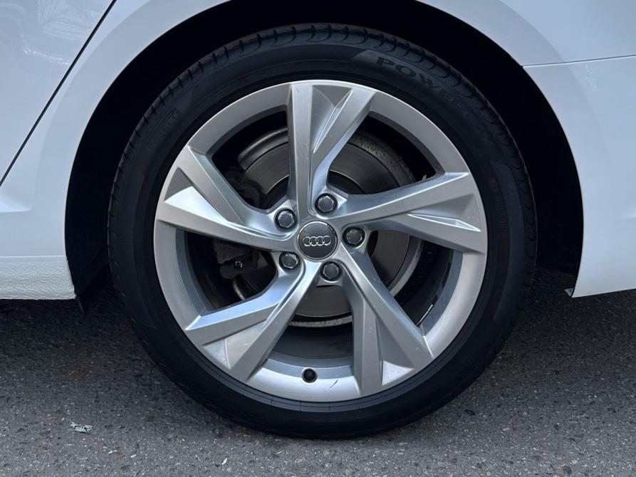 Audi A4 V (B9) Москва  - изображение 16