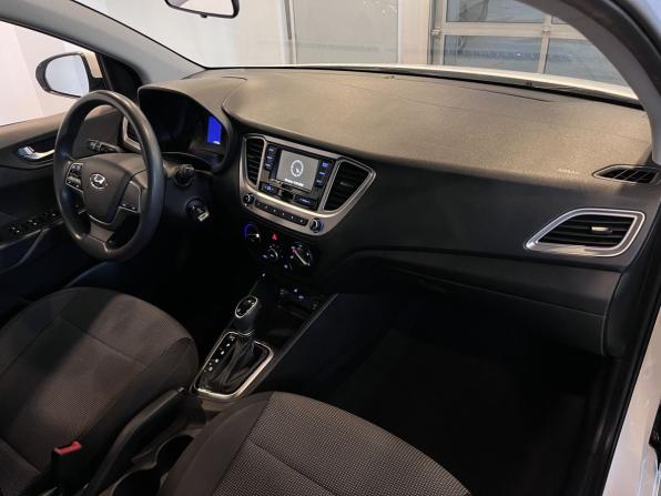 Hyundai Solaris II Рестайлинг с пробегом 2022 года, цена 1 600 000 рублей, 112591 км, седан, Автокод Объявления