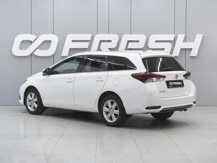 Toyota Auris II Рестайлинг Ростов-на-Дону  - изображение 2