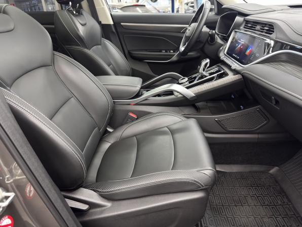 Geely Atlas Pro с пробегом 2024 года, цена 2 600 000 рублей, 3132 км, внедорожник, Автокод Объявления