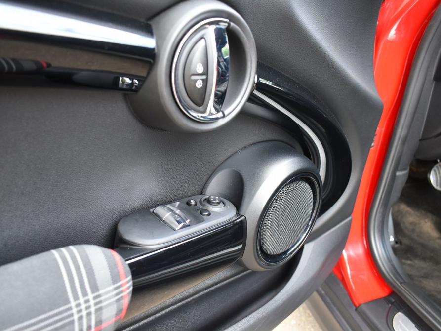 Mini Hatch III (F55/F56) Рестайлинг Москва  - изображение 15