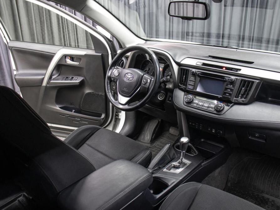 Toyota RAV4 IV (XA40) Рестайлинг Москва  - изображение 11