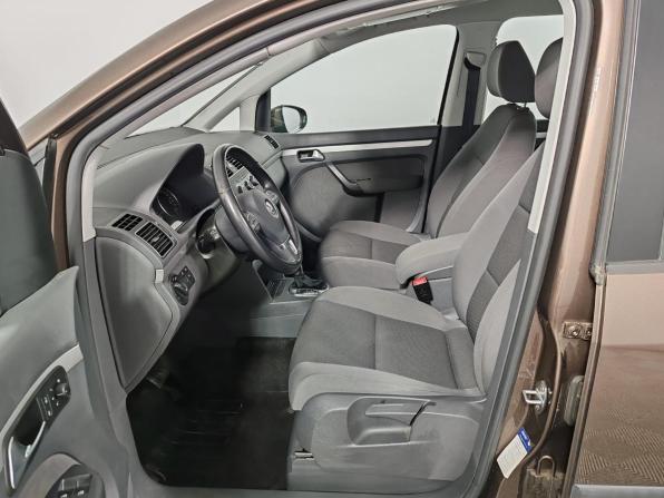Volkswagen Touran I Рестайлинг 2 с пробегом 2012 года, цена 1 199 000 рублей, 74439 км, компактвэн, Автокод Объявления