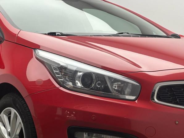Kia Ceed II Рестайлинг с пробегом 2016 года, цена 1 179 000 рублей, 138800 км, хэтчбек, Автокод Объявления
